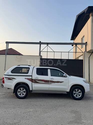 Toyota Hilux 2013, 213,451 km - 2.5 l - Bakı
