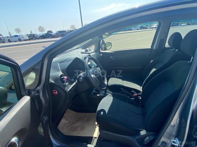 Nissan Note-7
