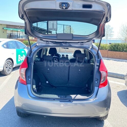 Nissan Note-5