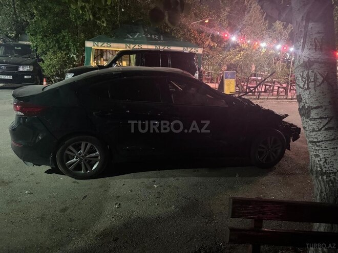 Hyundai Elantra 2017, 177,028 km - 2.0 л - Bakı