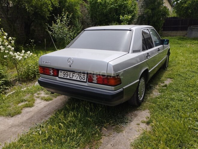 Mercedes 190 1989, 250,000 km - 2.0 л - Ağdaş
