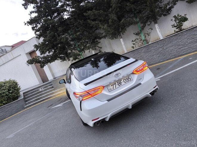Toyota Camry-8