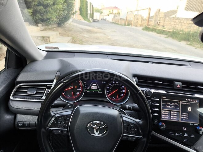 Toyota Camry-14