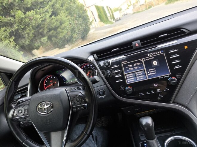 Toyota Camry-20
