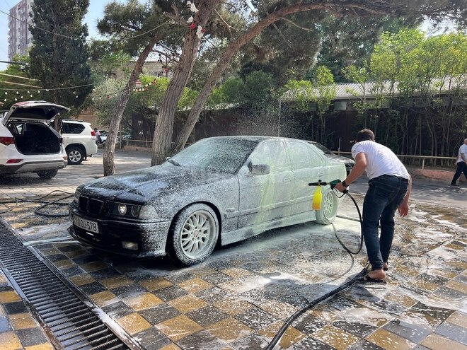 BMW 320-5