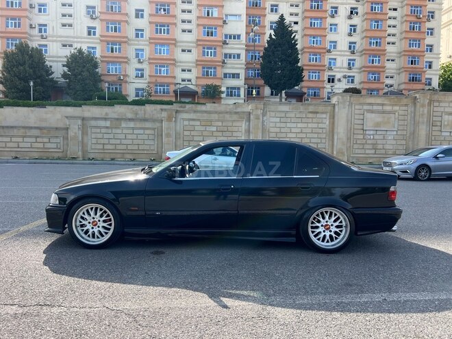 BMW 320-8