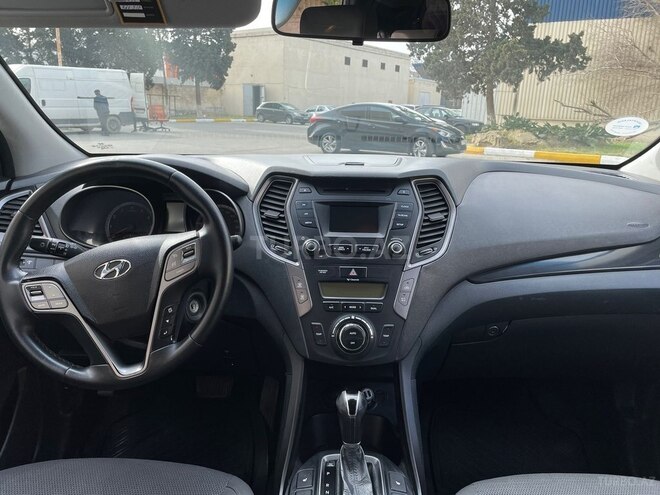 Hyundai Santa Fe-8