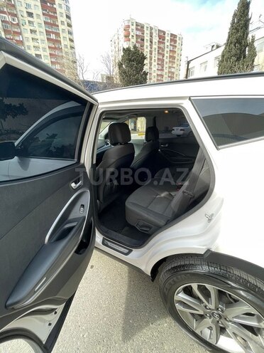 Hyundai Santa Fe-10