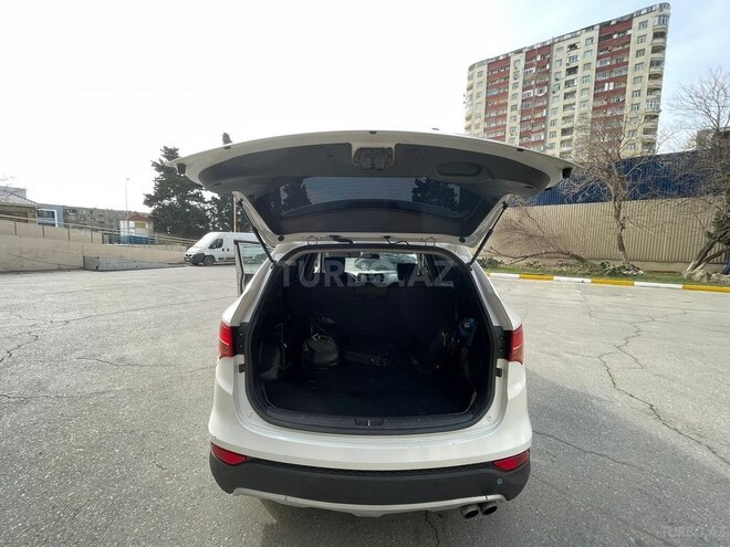 Hyundai Santa Fe-6