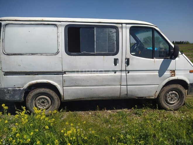 Ford Transit 1993, 250,000 km - 2.5 l - Bərdə
