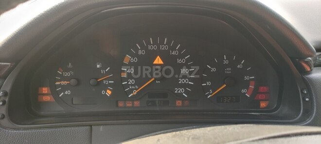 Mercedes E 220 d 1997, 480,000 km - 2.2 l - Bakı