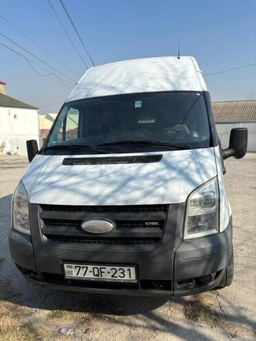 Ford Transit-1