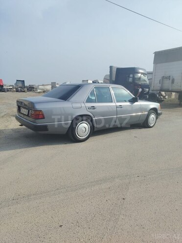 Mercedes E 200 1991, 234,000 km - 2.0 l - Bakı