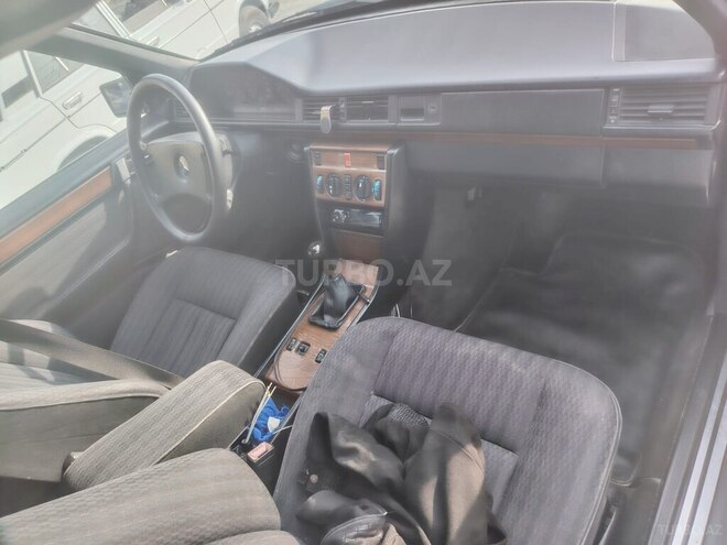 Mercedes E 200 1991, 234,000 km - 2.0 l - Bakı