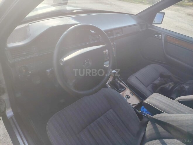 Mercedes E 200 1991, 234,000 km - 2.0 l - Bakı