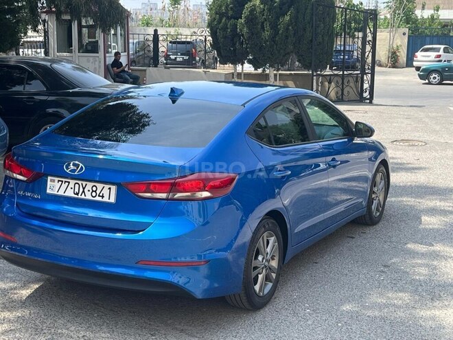 Hyundai Elantra 2017, 120,000 km - 2.0 l - Bakı