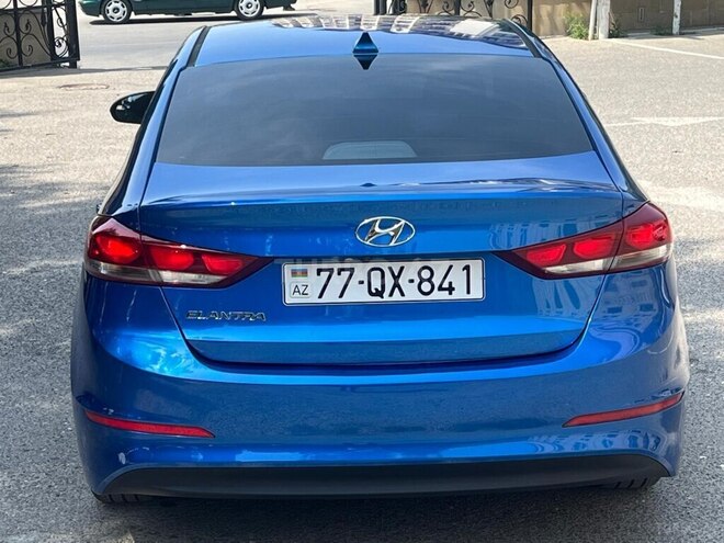 Hyundai Elantra 2017, 120,000 km - 2.0 l - Bakı