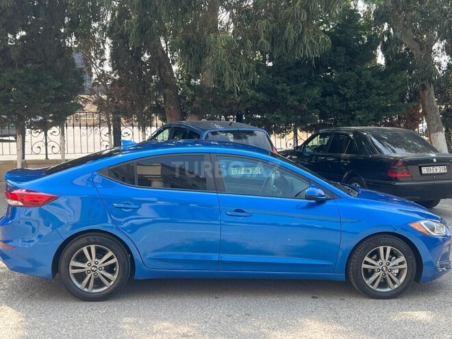 Hyundai Elantra 2017, 120,000 km - 2.0 l - Bakı