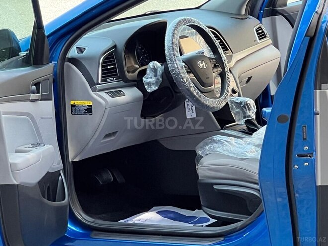 Hyundai Elantra 2017, 120,000 km - 2.0 l - Bakı