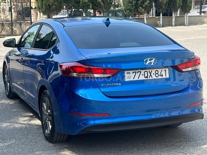 Hyundai Elantra 2017, 120,000 km - 2.0 l - Bakı