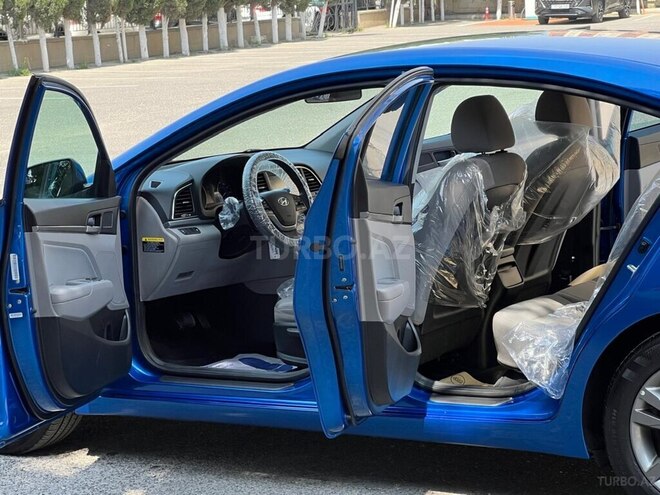 Hyundai Elantra 2017, 120,000 km - 2.0 l - Bakı