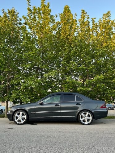 Mercedes C 220 d 2001, 450,000 km - 2.2 л - Sumqayıt