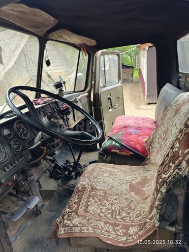 Ural 4320 1983, 300,000 km - 14.0 l - Lerik