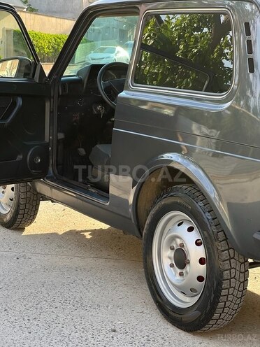 LADA (VAZ) Niva-9