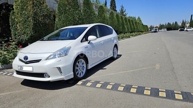 Toyota Prius V 2012, 165,000 km - 1.8 л - Gəncə
