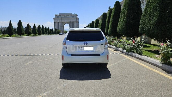 Toyota Prius V 2012, 165,000 km - 1.8 л - Gəncə