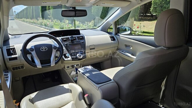 Toyota Prius V 2012, 165,000 km - 1.8 л - Gəncə