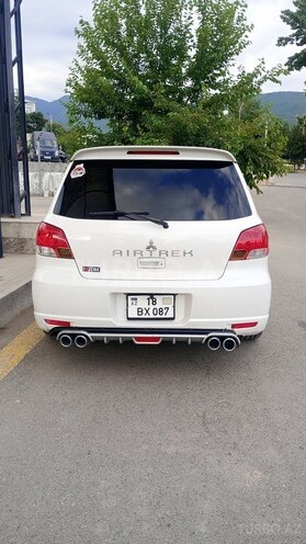 Mitsubishi Airtrek 2002, 324,565 km - 2.0 l - İsmayıllı