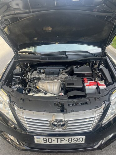 Toyota Camry-8