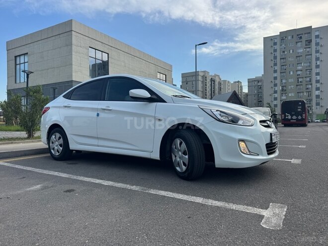 Hyundai Accent 2017, 35,000 km - 1.4 l - Bakı