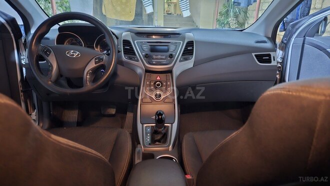 Hyundai Elantra 2015, 139,000 km - 1.6 л - Bakı