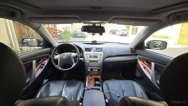 Toyota Camry-10