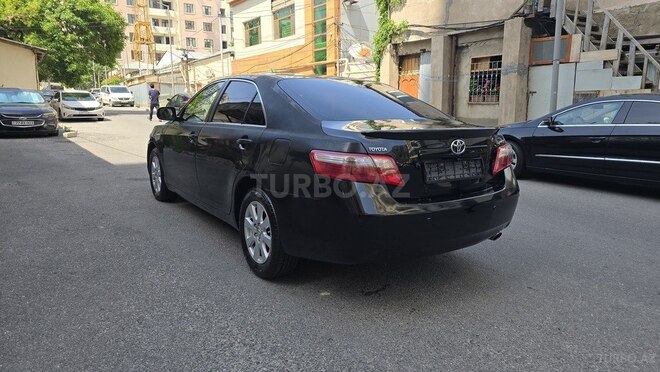 Toyota Camry-5