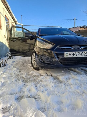 Hyundai Accent 2013, 210,000 km - 1.6 l - Qobustan