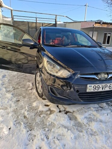 Hyundai Accent 2013, 210,000 km - 1.6 l - Qobustan