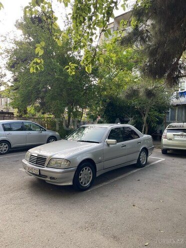Mercedes C 180 1999, 352,000 km - 1.8 l - Bakı