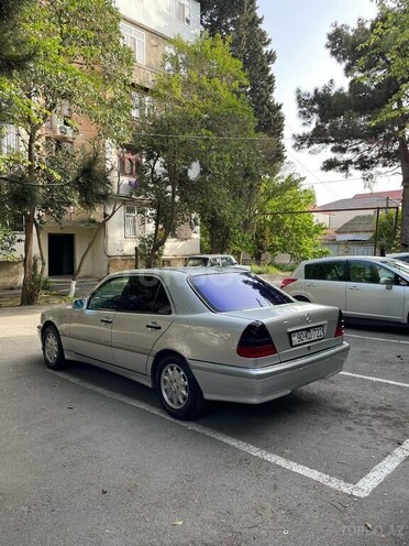 Mercedes C 180 1999, 352,000 km - 1.8 l - Bakı