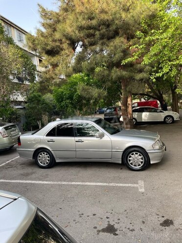 Mercedes C 180 1999, 352,000 km - 1.8 l - Bakı