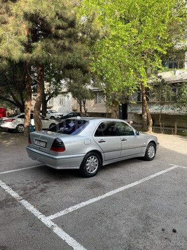 Mercedes C 180 1999, 352,000 km - 1.8 l - Bakı