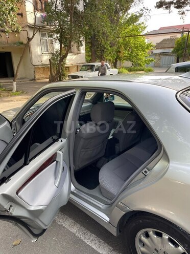 Mercedes C 180 1999, 352,000 km - 1.8 l - Bakı