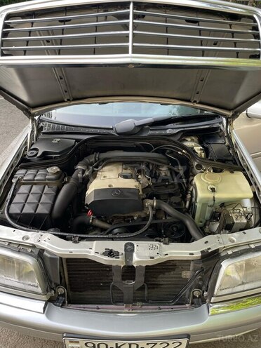 Mercedes C 180 1999, 352,000 km - 1.8 l - Bakı