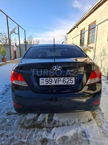 Hyundai Accent 2013, 210,000 km - 1.6 l - Qobustan