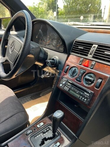 Mercedes C 180 1996, 415,457 km - 1.8 l - Bakı