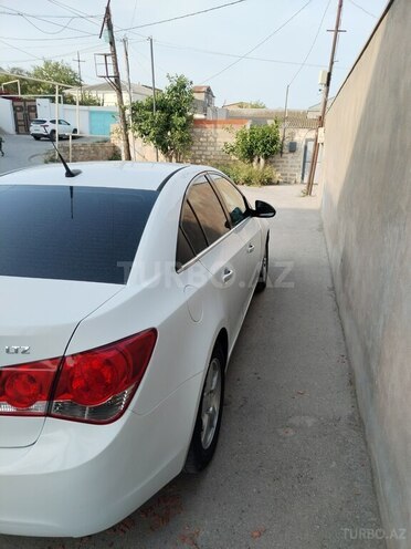 Chevrolet Cruze-5