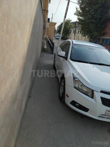 Chevrolet Cruze-4