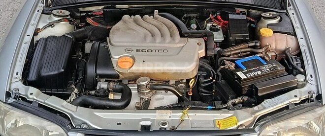 Opel Vectra 1998, 267,000 km - 1.6 l - Sumqayıt